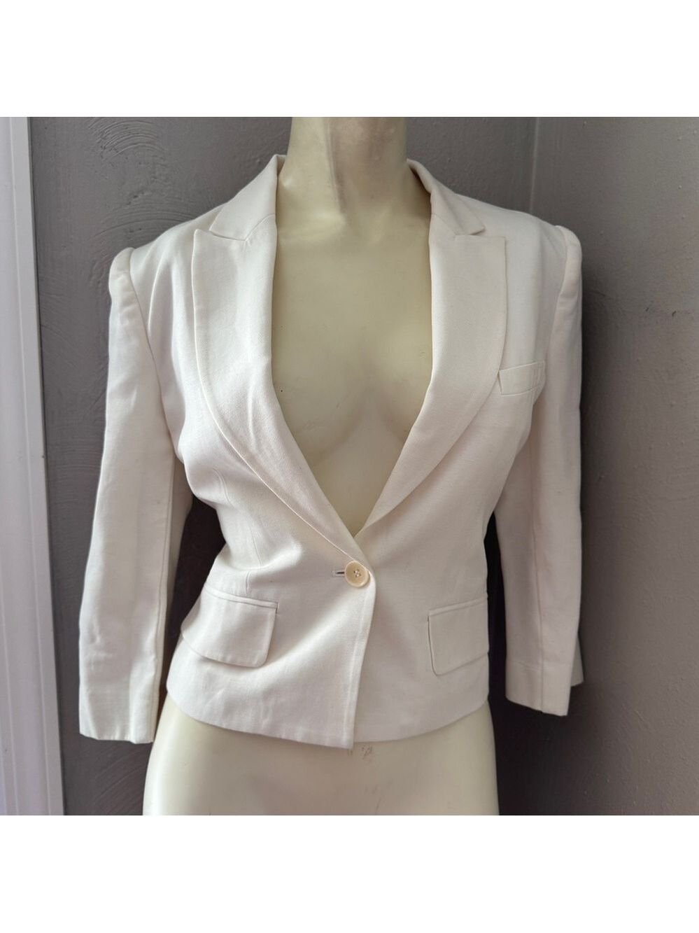 BCBG MAXazria ivory blazer size xxs linen